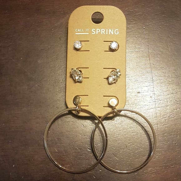 💎 3 /$20💎 Call it Spring Earring Set - Picture 4 of 5